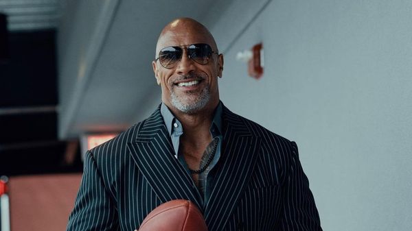 Statuia de ceară a actorului Dwayne Johnson de la Muzeul Gr&eacute;vin, refăcută după ce starul a criticat-o. A observat că l-au făcut mai alb dec&acirc;t e &icirc;n realitate
