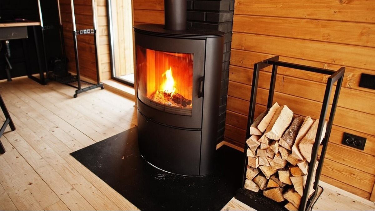 Șemineu sau sobă cu teracotă