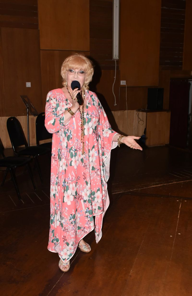 Corina Chiriac a rămas fără rochiile de scenă