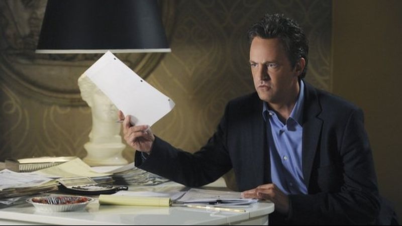 Umbra din spatele succesului lui Matthew Perry: "Medicii i-au spus familiei mele că am avut 2% şanse de a trăi." Actorul pierduse "contactul" cu realitatea din cauza dependenței sale de droguri şi alcool