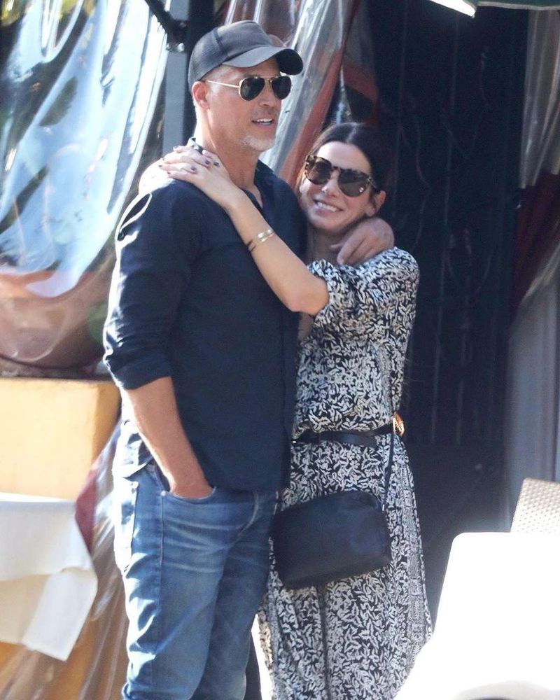 Sandra Bullock, prima apariție publică după moartea partenerului său, Bryan Randall