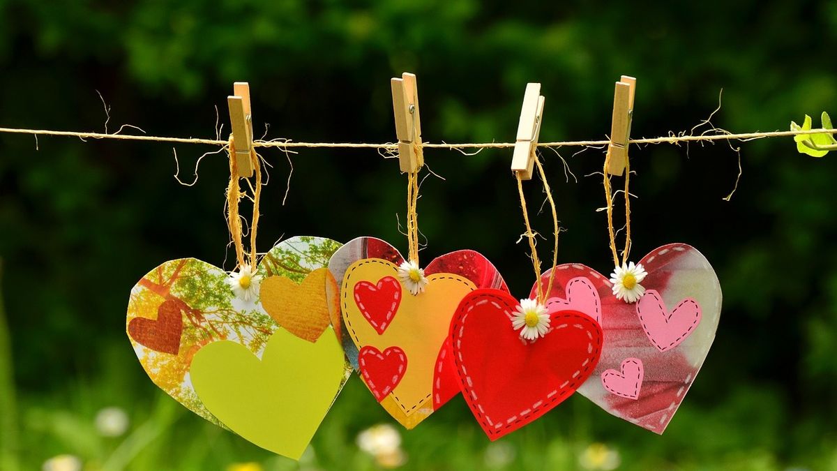 Horoscop dragoste 2024. Vezi aici dacă o să ai noroc în dragoste anul viitor!