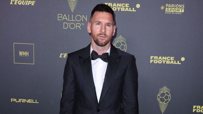 "Asta e pentru tine, Diego!". Lionel Messi l-a omagiat pe Diego Maradona la gala Balonului de Aur 2023. Discursul emoționant oferit de starul argentinian