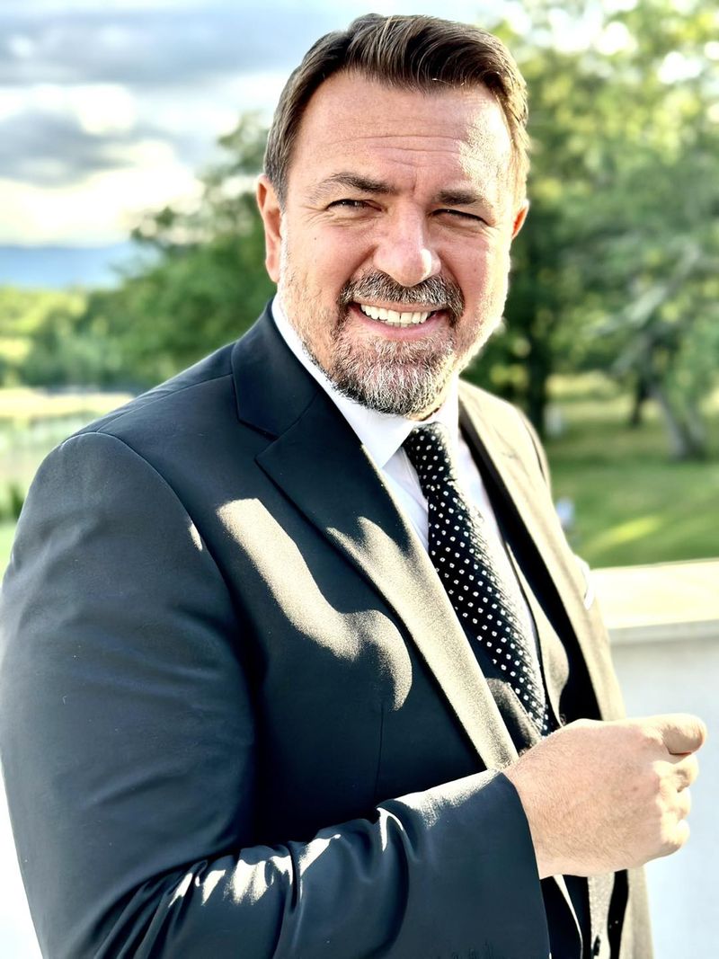 Cât costă un bilet la concertul lui Horia Brenciu de la Sala Palatului?