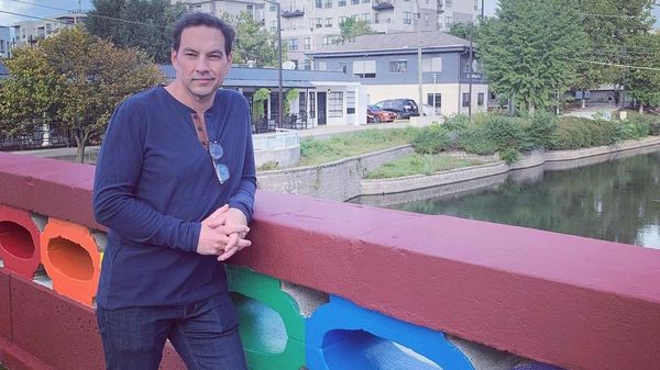 "De trei ori inima mea nu a mai avut nicio activitate". Tyler Christopher ascundea multe drame &icirc;n spatele succesului. Regretatul actor a dus o luptă grea cu alcoolul și depresia