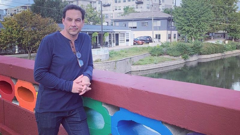 "De trei ori inima mea nu a mai avut nicio activitate". Tyler Christopher ascundea multe drame &icirc;n spatele succesului. Regretatul actor a dus o luptă grea cu alcoolul și depresia