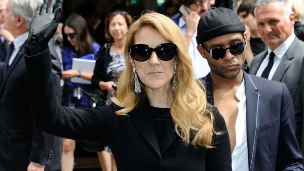 Cum arată Celine Dion după aproape 4 ani de când se luptă cu o boală gravă. Marea artistă a ieșit, din nou, în public