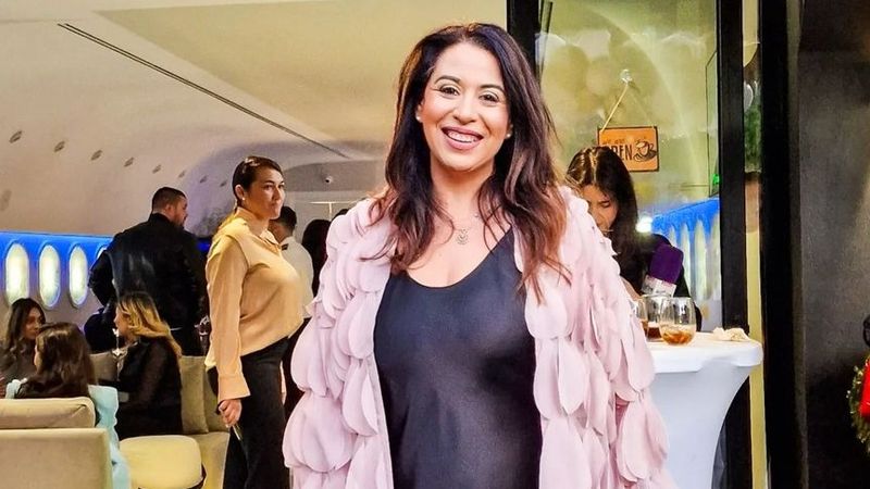 &rdquo;Cred că este periculos&rdquo; Oana Roman, acuzată că și-a tăiat stomacul pentru a slăbi. Cum a slăbit, de fapt, vedeta