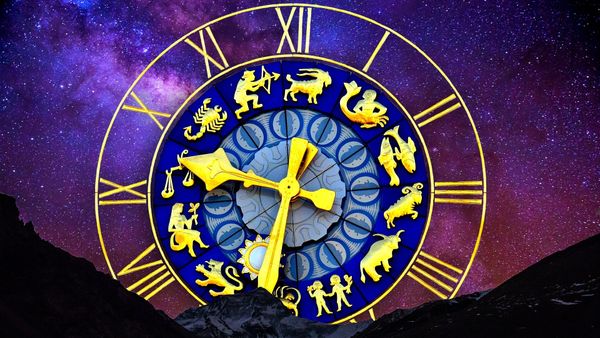 Horoscop zilnic, 6 noiembrie 2023: Gemenii s-au &icirc;ndrăgostit p&acirc;nă peste cap. Leii sunt eroii tuturor celor care au nevoie de ajutor