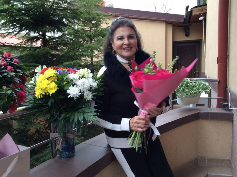 Irina Loghin a fost gonită de pe scenă de către prezentatoare unui concert: „A plecat cu ochii în lacrimi”