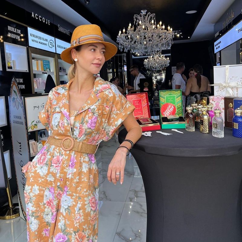 Câți bani câștigă Denisa de la Bambi cu afacerile sale