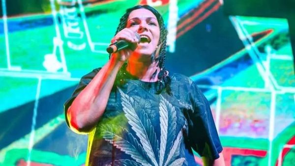 "Păcatul meu e că nu am știut să profit de ei, de asta am fost fraieră. Sunt doi demoni egoiști, care sunt doar pentru ei". Dana Marijuana a aruncat cuvinte cu „greutate” în războiul pe care îl are cu Sișu și Puya