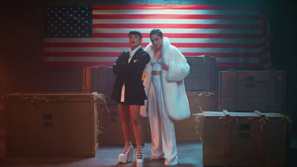 VIDEOCLIP: Irina Rimes x Theo Rose - Stinge Luminile