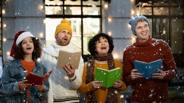 Topul celor mai frumoase colinde românești în 2023