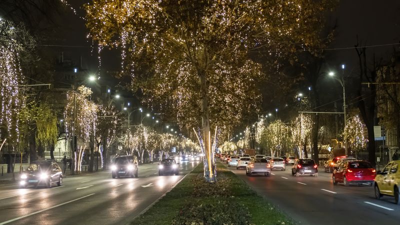 C&acirc;nd se aprind luminițele de Crăciun &icirc;n București?