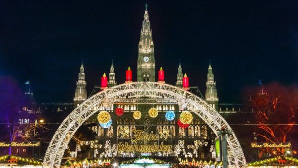 Cât costă să vizitezi în 2023 Viena, orașul cu cel mai frumos târg de Crăciun din 2023?