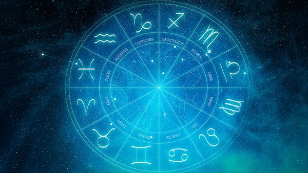Horoscop ianuarie 2024: Zodiile care au noroc &icirc;n dragoste la &icirc;nceput de an