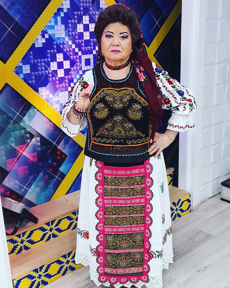 Saveta Bogdan a agonisit o colecție impresionantă de costume populare.