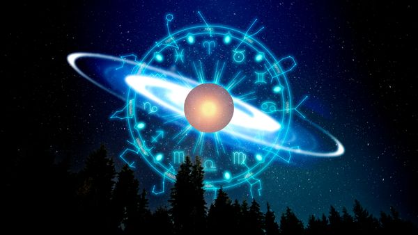 Horoscop zilnic, 17 noiembrie 2023: Racii se confruntă cu probleme &icirc;n dragoste. Peștii trebuie să aibă grijă la finanțe