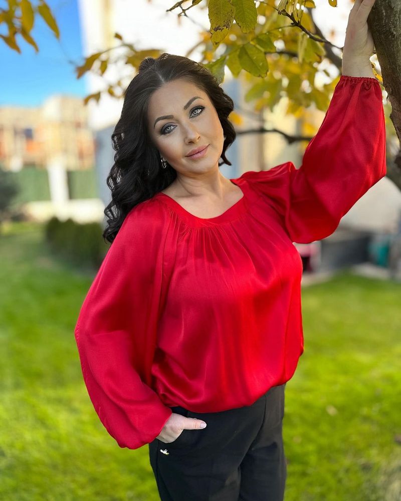 Câți bani face Gabriela Cristea din afacerea cu haine