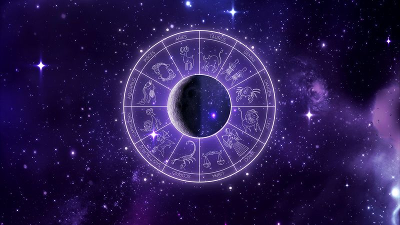 Horoscop de weekend, 18-19 noiembrie 2023: Berbecii au parte de multe surprize. Scorpionii sunt puși &icirc;n fața unor situații neașteptate