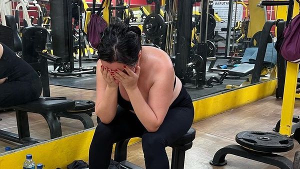 "Trăind &icirc;ntr-o lume &icirc;n care simțim că suntem puternici. Celebritatea și faima nu m-au făcut fericită. M-au otrăvit". Ana Morodan a ajuns la capătul puterilor și a cedat psihic. Fericirea ei at&acirc;rnă de un "fir de ață"