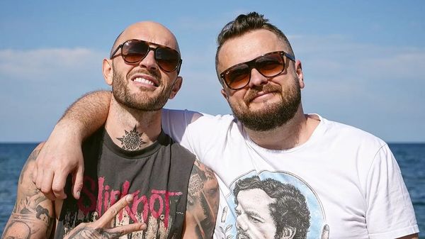 &rdquo;C&acirc;nd am văzut faza aia la tv, mi-a sărit popcornul din gură. Cum merge mă el acum acasă la socră-su?&rdquo; Cătălin Bordea și Nelu Cortea dau de păm&acirc;nt cu Edward Sanda. Ce le-a răspuns artistul &rdquo;Sunteți prost crescuți!&rdquo;