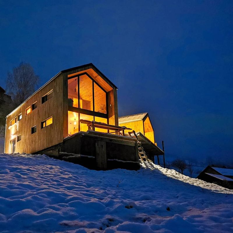 Cele mai frumoase cabane din România: Peisaje de vis