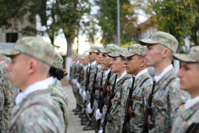 Paradă militară București - 1 Decembrie 2023: La ce oră începe defilarea militară de la Arcul de Triumf