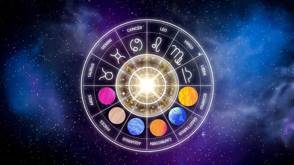 Horoscop zilnic, 23 noiembrie 2023: Racii au parte de o zi minunată pe toate planurile. Vărsătorii au numeroase motive de bucurie