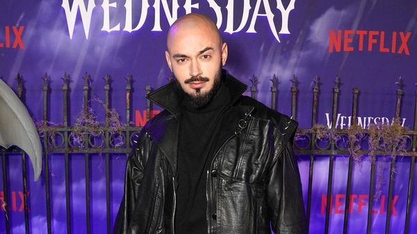Lovitură din partea Netflix pentru Rom&acirc;nia: George Burcea și Victor Dorobanțu nu mai fac partea din distribuția celui de-al doilea sezon "Wednesday"