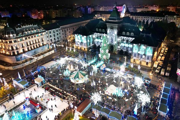 C&acirc;t costă un pahar de vin fier la T&acirc;rgul de Crăciun organizat &icirc;n 2023 &icirc;n Craiova?