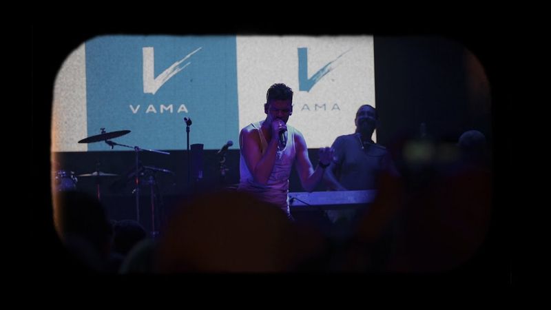 VAMA a lansat piesa "Forever"