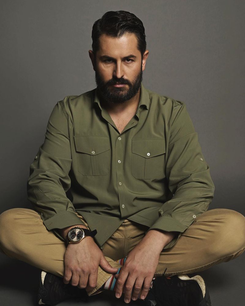 Mike, iubitul Iuliei Albu