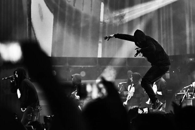 Scandal și bătăi după concertul Carla's Dreams în Chicago