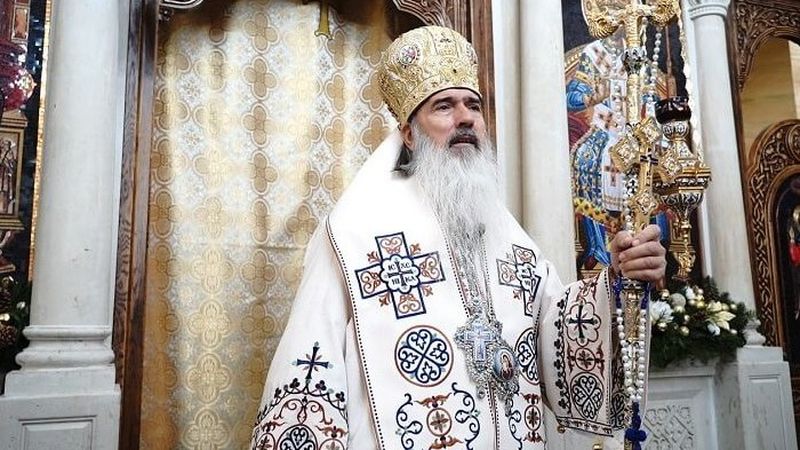 "Nu umblu cu supoziții, nu mă interesează ce este". Biserica Ortodoxă Rom&acirc;nă, zguduită de un scandal de corupție la nivel &icirc;nalt. Arhiepiscopul Teodosie, urmărit penal de DNA pentru cumpărare de influență
