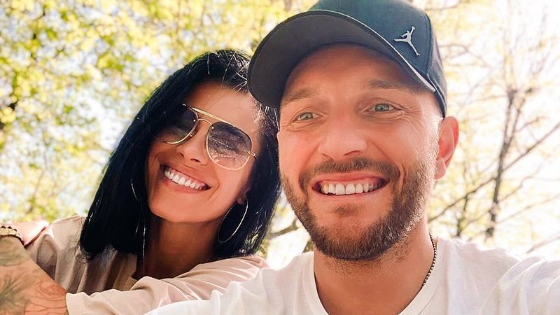 Bunica lui Cătălin Bordea, reacție după divorțul de Livia. Persoana care l-a crescut pe comediant suține că t&acirc;năra a avut un "comportament necorespunzător" &icirc;n relația lor