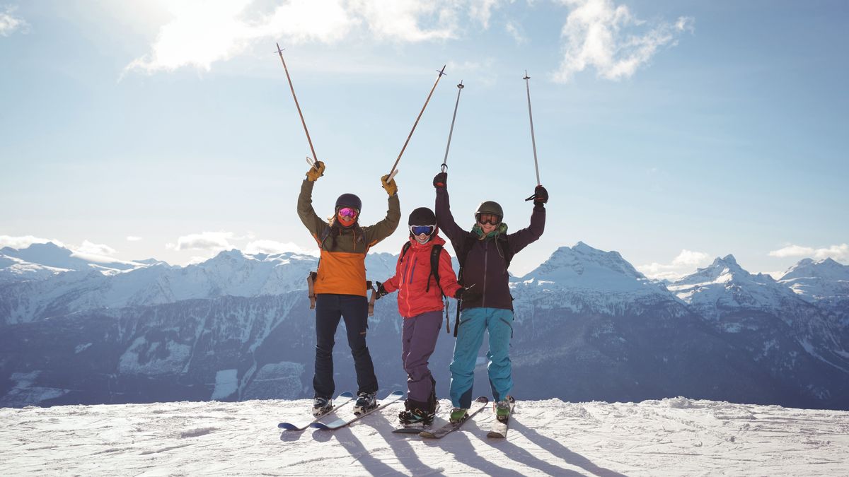 Cât costă să schiezi în Poiana Brașov, Predeal, Sinaia, Azuga și Bușteni