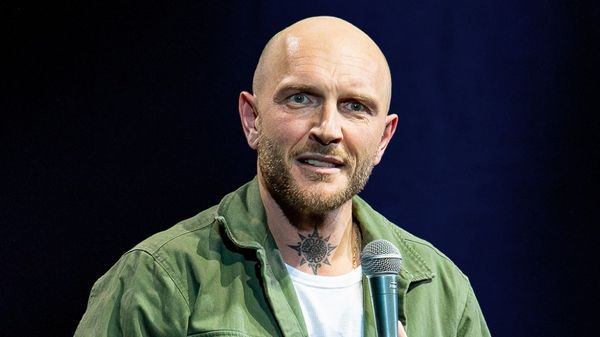 "Le-am zis: Cum am iubit-o pe femeia asta, v-am iubit și pe voi ca pe părinții mei". Cătălin Bordea, despre relația pe care o are cu foștii săi socri. C&acirc;t de mult a &icirc;nsemnat familia Liviei pentru comediant