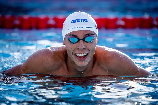 David Popovici a ratat șansa de a cuceri o nouă medalie importantă. Sportivul s-a clasat pe locul 4 &icirc;n finala probei de 200 metri liber de la Campionatele Europene de &icirc;not. Medalia de aur, c&acirc;știgată de britanicul Matthew Richards