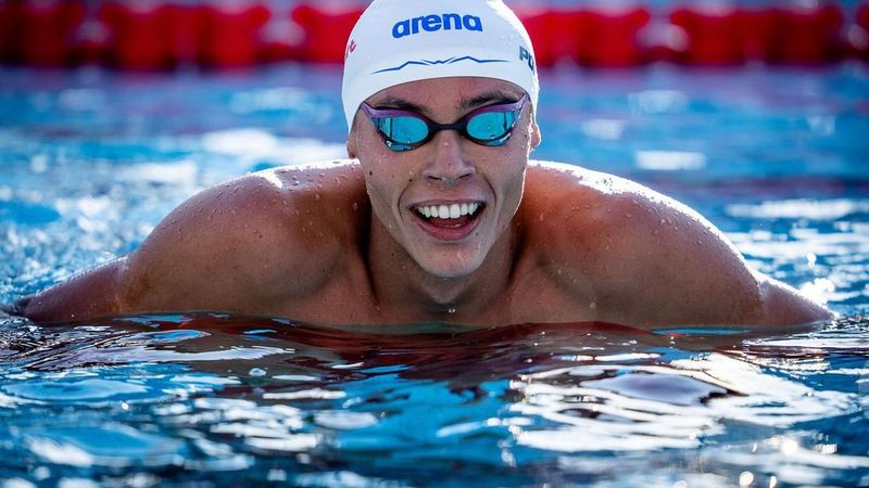 David Popovici a ratat șansa de a cuceri o nouă medalie importantă. Sportivul s-a clasat pe locul 4 &icirc;n finala probei de 200 metri liber de la Campionatele Europene de &icirc;not. Medalia de aur, c&acirc;știgată de britanicul Matthew Richards