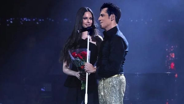 „Cred că e mândru că numele lui a fost dus mai departe cu respect” Ştefan Bănică Jr, tablou de familie pe scenă alături de Violeta şi Radu