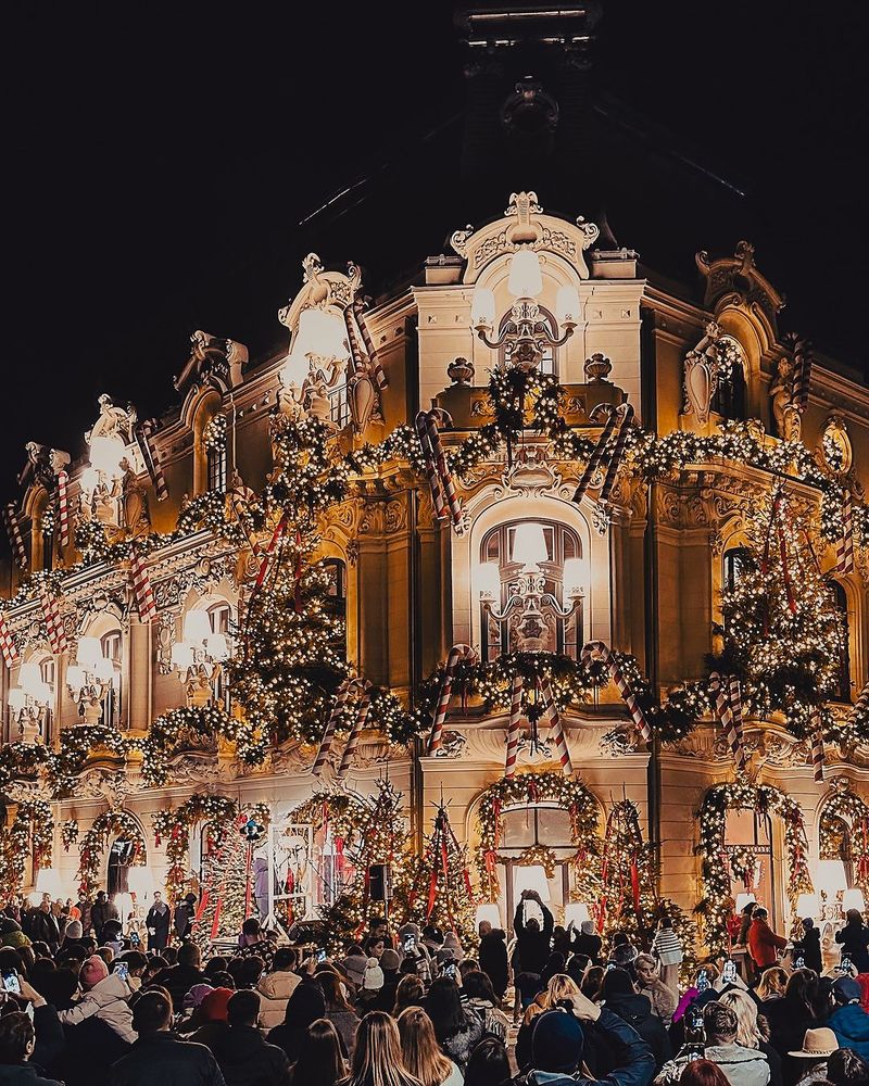 Iată lucrurile pe care mulți nu le cunosc despre Mița Biciclista și casa ei din Piața Amzei