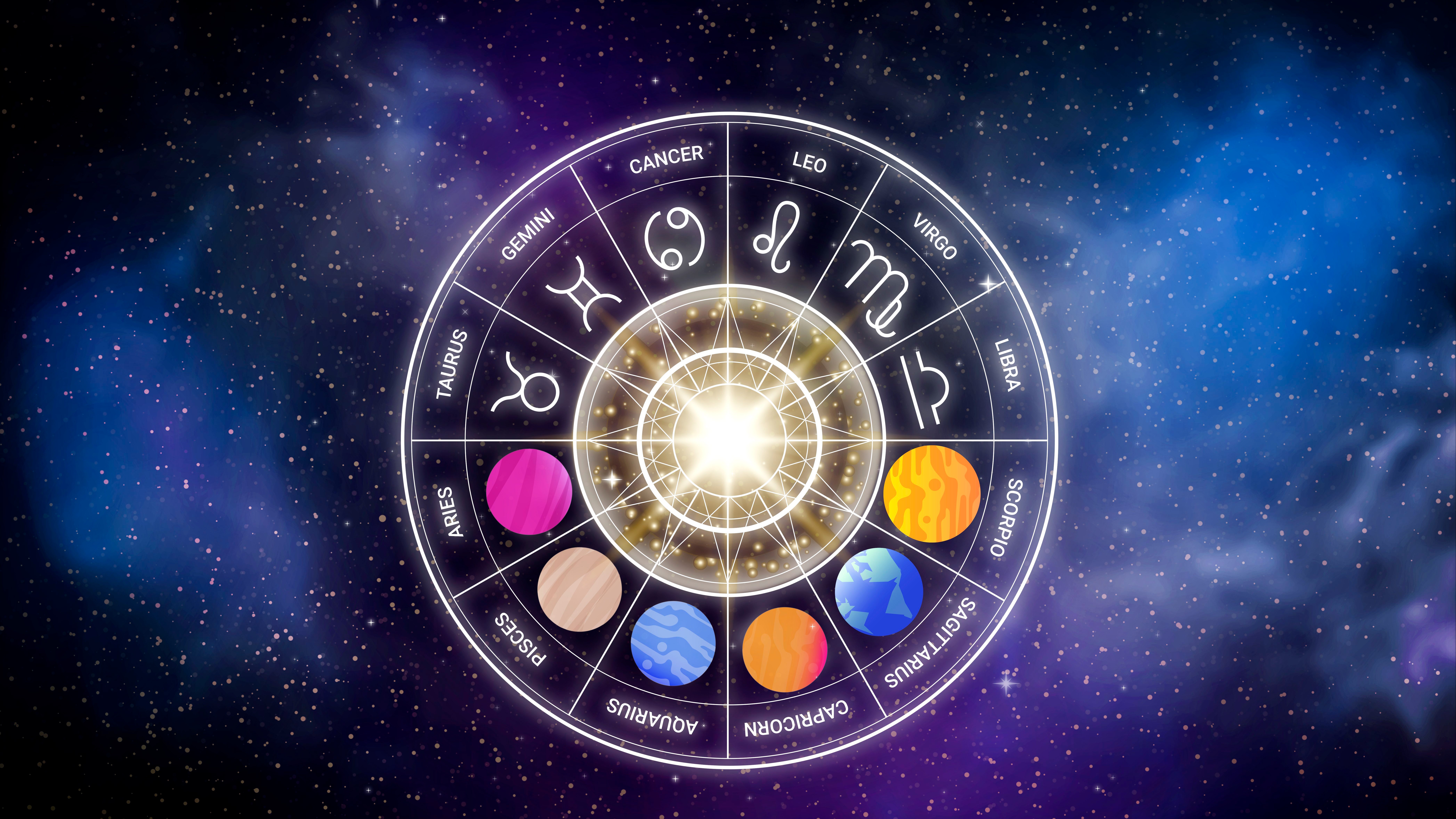 Horoscop zilnic, 13 decembrie 2023: Dragostea plutește în aer