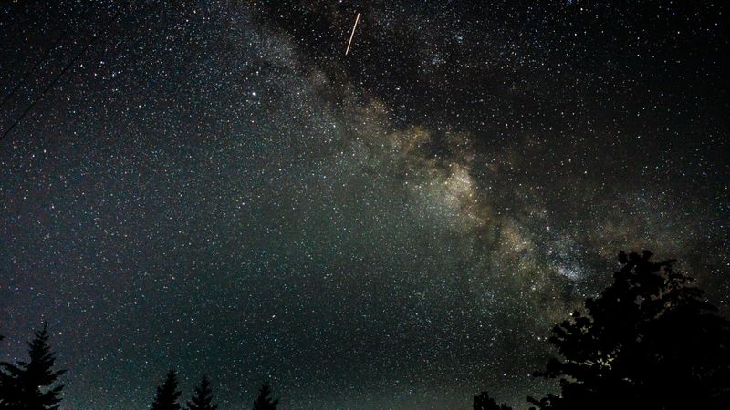 Ploaie de stele &icirc;n decembrie 2023: Cum poți vedea Geminidele?