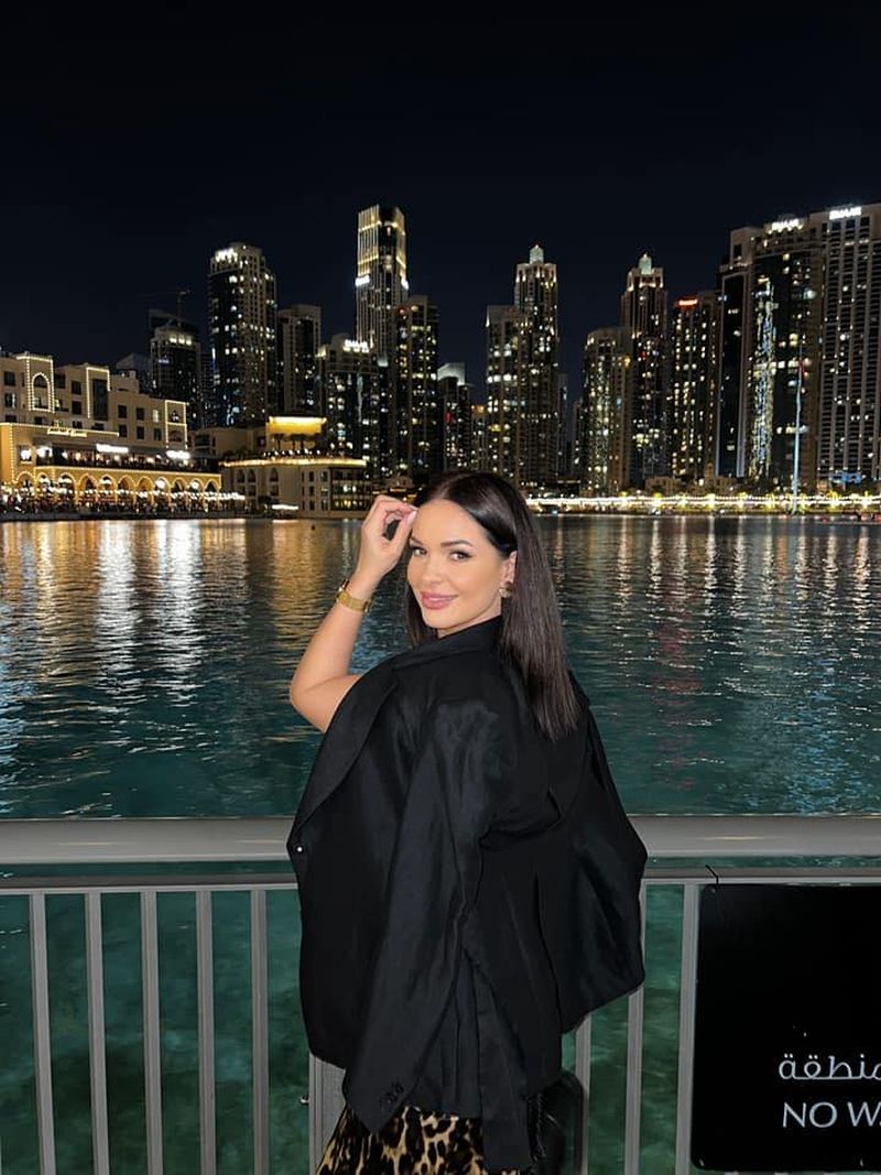 Deea Maxer sarbatori copii iubit brad 