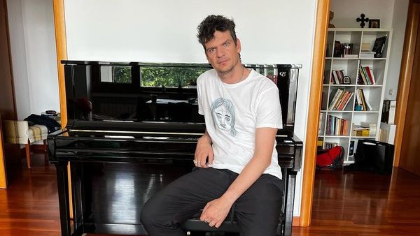 " Ne aruncăm replici unii altora. Eu sunt vechi în show-ul ăsta și-mi place să mă joc și să intru în dialog". Tudor Chirilă, despre scandalurile cu Horia Brenciu. Motivul real pentru care jurații se ceartă mereu între ei