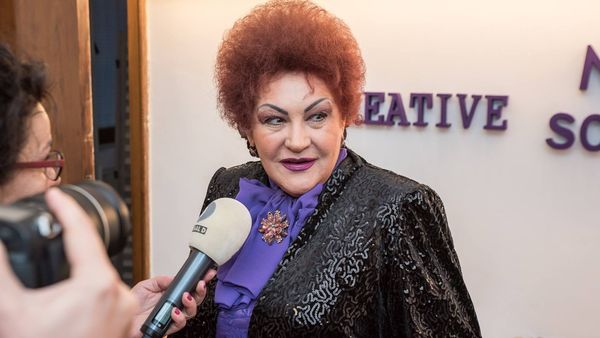 Motivul pentru care Elena Merișoreanu nu va urca pe scenă anul acesta de sărbători: „Familia mea mi-a spus că «Dacă pleci, pleacă de tot!»”