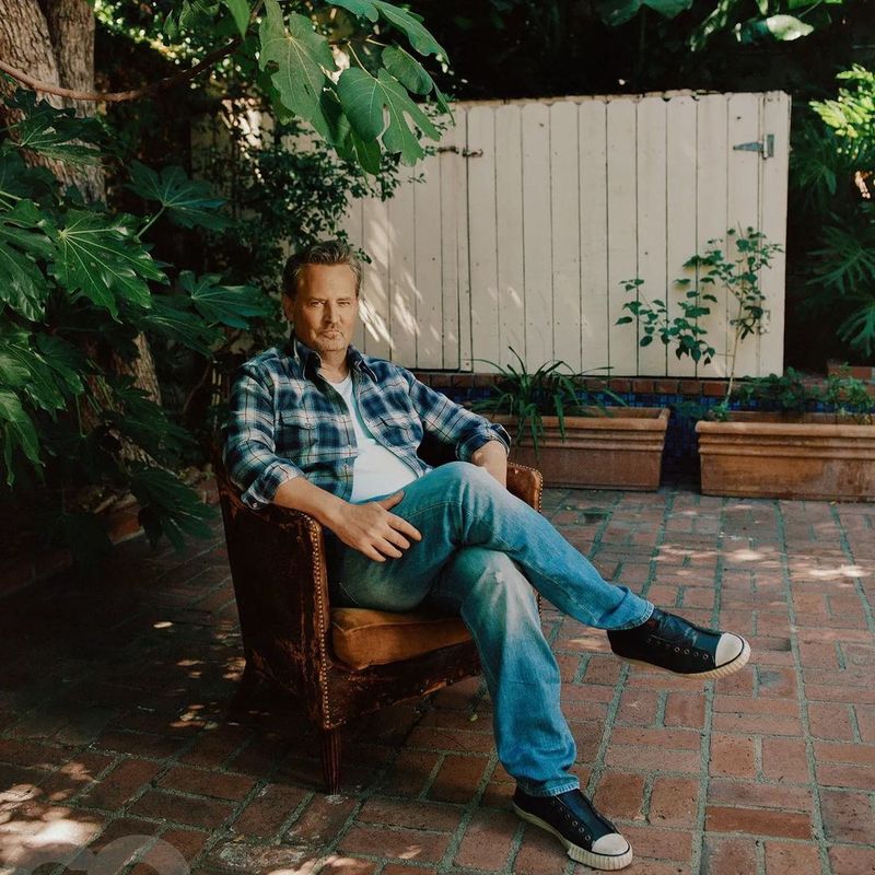 Matthew Perry a părăsit această lume la vârsta de 54 de ani