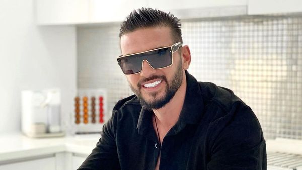 "Na, să crape fierea în voi. Sunt curios câți ar avea curajul să facă asta". Dorian Popa nu mai tolerează răutățile. Dovezile cu care artistul le închide gura cârcotașilor